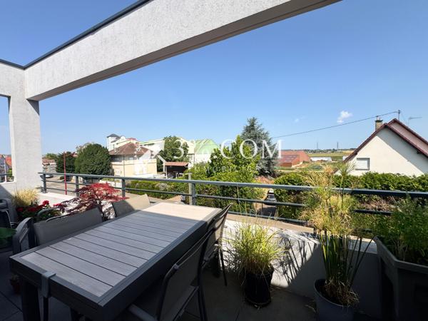 Appartement
                                                                                                                                                                                                                                                                                                                        4 pièce(s)                                                                                                                                                                                                          3 chambre(s)                                                                                                                                                                                                          82  m²