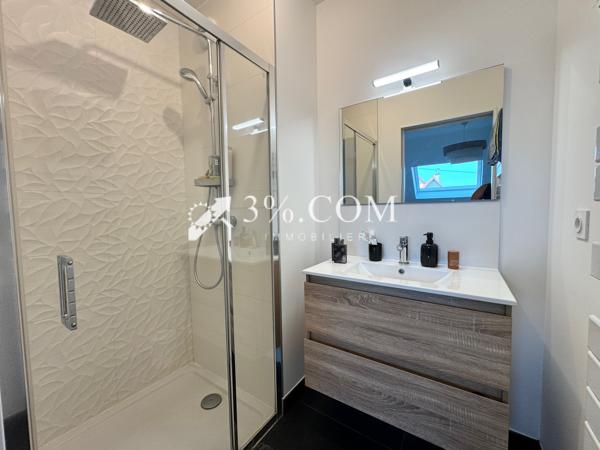 Appartement
                                                                                                                                                                                                                                                                                                                        4 pièce(s)                                                                                                                                                                                                          3 chambre(s)                                                                                                                                                                                                          82  m²