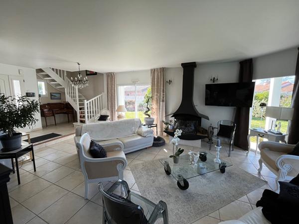 MAISON 4 CHAMBRES LA CHAPELLE BASSE MER