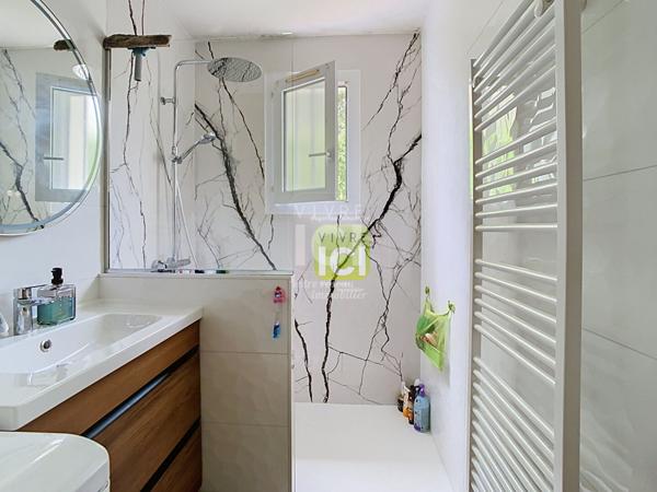 Charmant pavillon de plain-pied de 75 m²