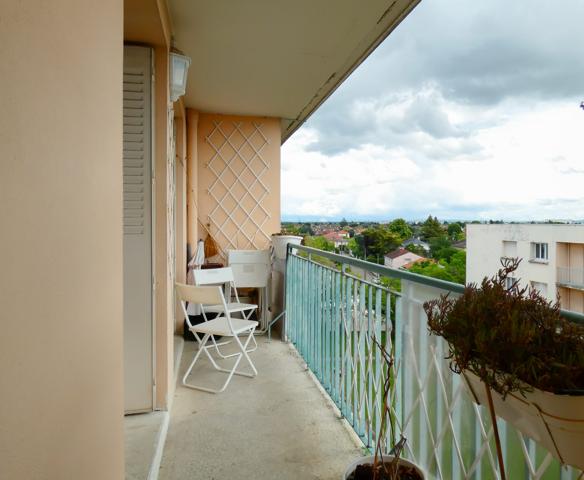 Appartement dans Meyzieu