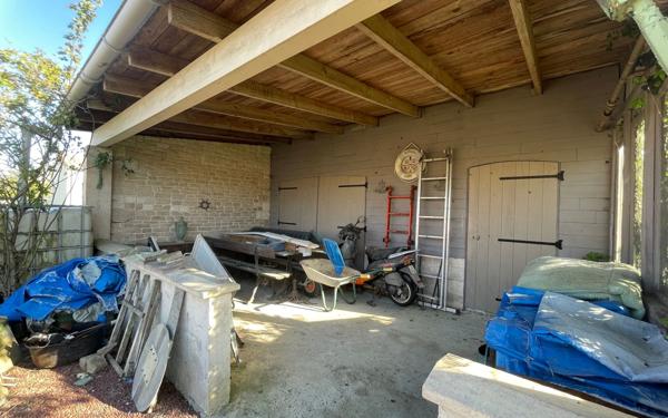 Maison à vendre    5 pièces •  Saint-Pierre-le-Vieux