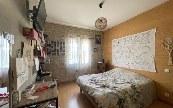 Maison à vendre    5 pièces •  Saint-Pierre-le-Vieux