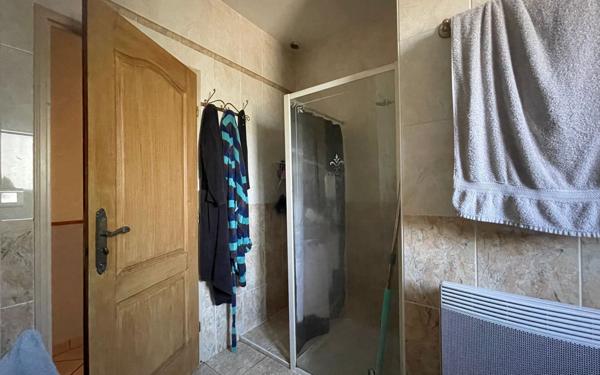 Maison à vendre    5 pièces •  Saint-Pierre-le-Vieux