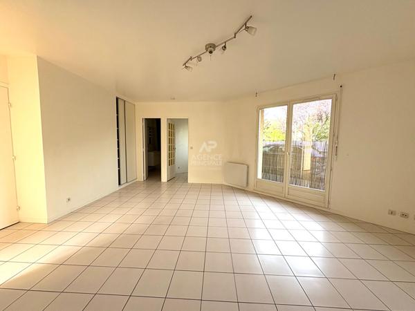 Charmant appartement 2 pièces à Conflans-Sainte-Honorine - Idéal investisseur ! 184 000 € **  - Référence  8316