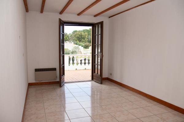Maison 9 pièces 334.66 m2
