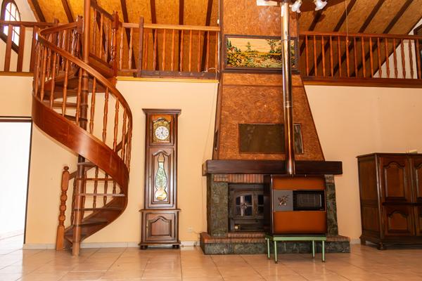 Maison 9 pièces 334.66 m2
