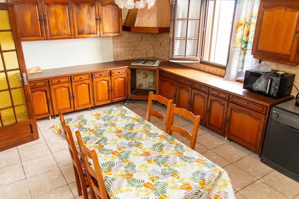 Maison 9 pièces 334.66 m2