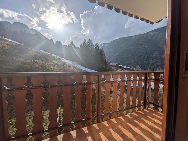 Appartement 2 pièces avec balcon exposé sud au pied des Pistes + parking privatif
