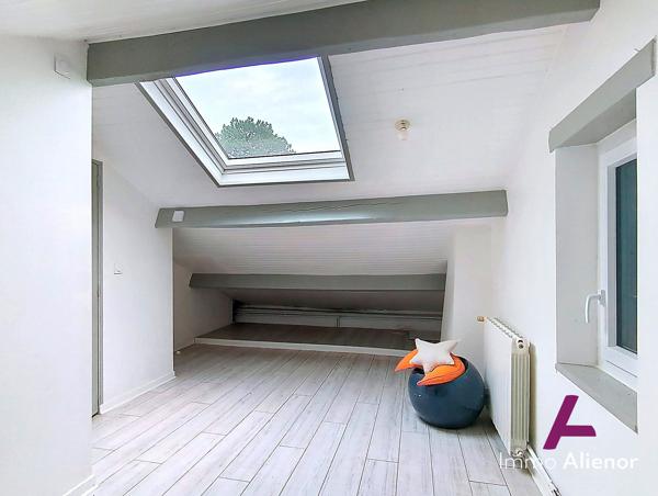 Maison 8 pièces 212 M²
