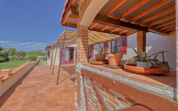 Maison à vendre    6 pièces •  Castelmayran