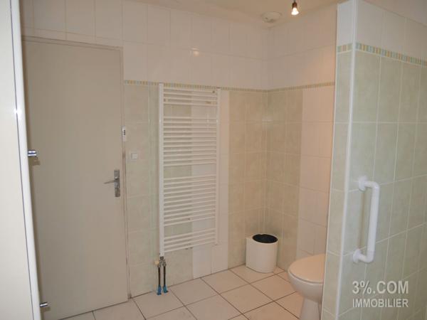 Maison Plain-pied 102 m² de 4 chambres à Rénover sur Terrain de 2 250 m² Saint-Philbert-de-Grand-Lieu (44310)