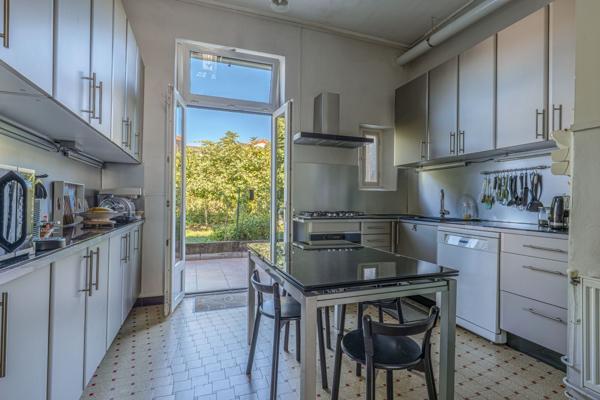 Vente Hôtel particulier Caluire-et-Cuire 9 Pièces 200 m²