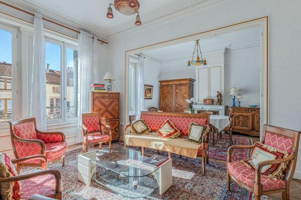 Vente Hôtel particulier Caluire-et-Cuire 9 Pièces 200 m²