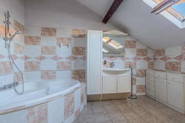 Vente Hôtel particulier Caluire-et-Cuire 9 Pièces 200 m²