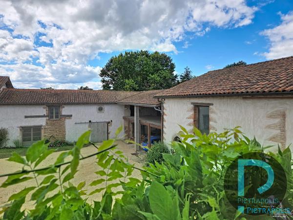 PROPRIETE EQUESTRE - 01990 ST TRIVIER SUR MOIGNANS