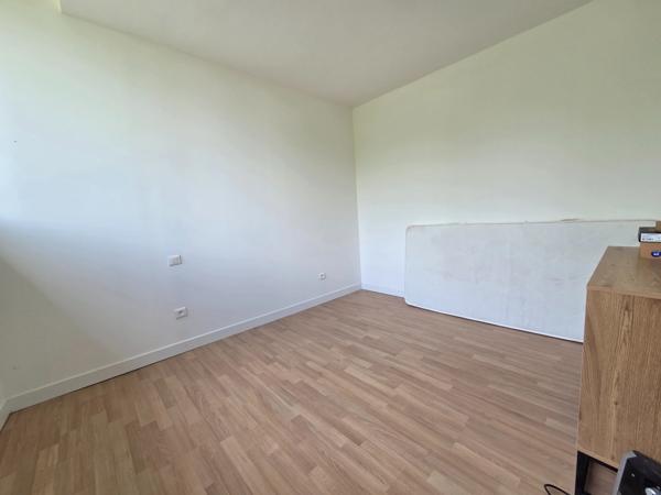 MAGNAC-BOURG – UN ENSEMBLE IMMOBILIER UNIQUE COMPOSÉ DE DEUX MAISONS