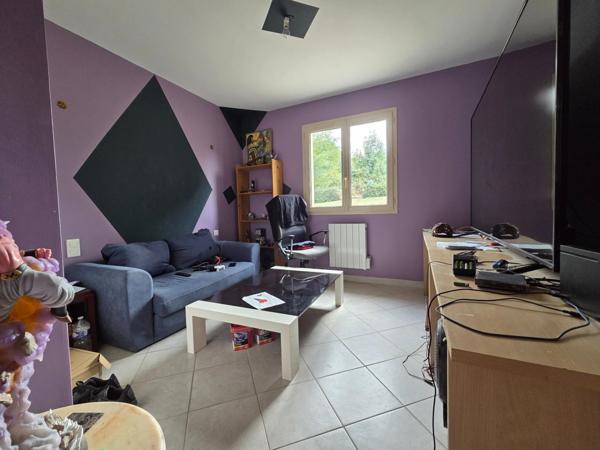 MAGNAC-BOURG – UN ENSEMBLE IMMOBILIER UNIQUE COMPOSÉ DE DEUX MAISONS