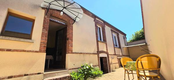 Maison de ville , centre de Luisant trés bon rapportqualité/prix !