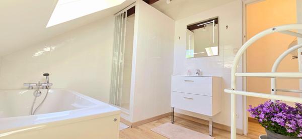 Maison de ville , centre de Luisant trés bon rapportqualité/prix !