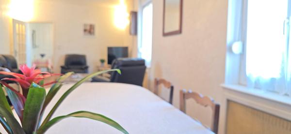 Maison de ville , centre de Luisant trés bon rapportqualité/prix !