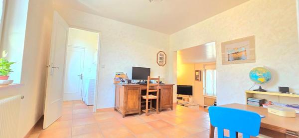 Maison de ville , centre de Luisant trés bon rapportqualité/prix !