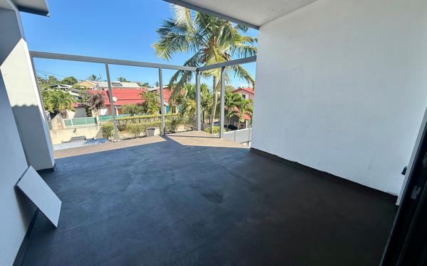 Appartement à vendre    2 pièces •  Saint-Pierre