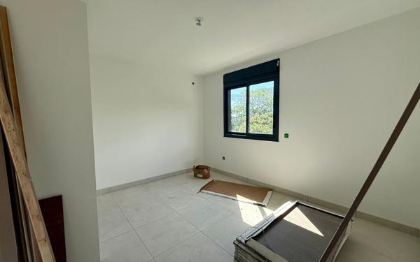 Appartement à vendre    2 pièces •  Saint-Pierre