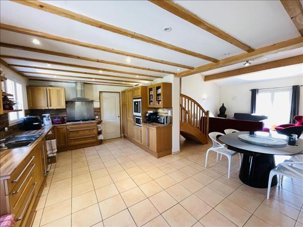 Maison à vendre |  Chillac |  7 pièces | 169 m²