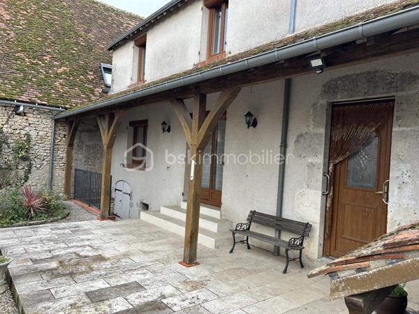 Maison en pierre de 100,84 m²