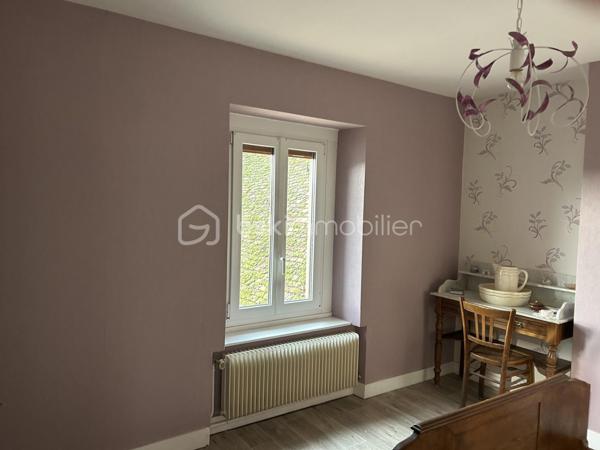 Maison en pierre de 100,84 m²