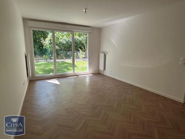 Appartement à louer 2 pièces 43.48m² Le Mée-sur-Seine (77350)