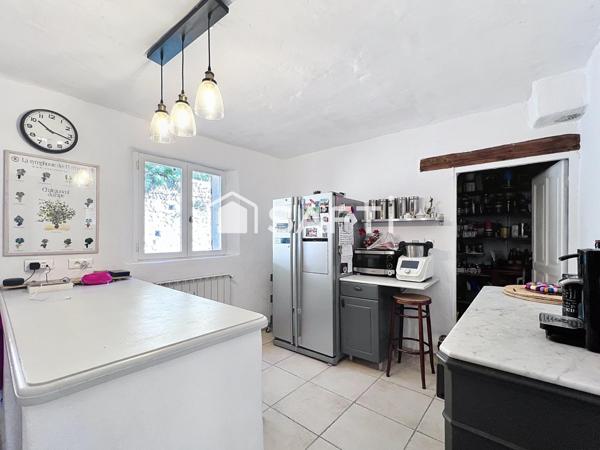 En exclusivité maison de village en bord de sorgue