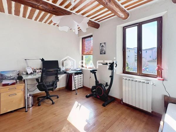 En exclusivité maison de village en bord de sorgue