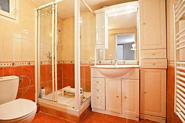 Maison Nanterre 5 pièce(s) 132 m2 925 000 € **  - Référence  15442