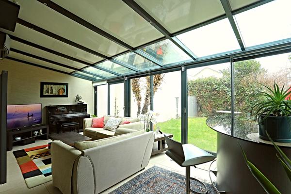 Maison Nanterre 5 pièce(s) 132 m2 925 000 € **  - Référence  15442