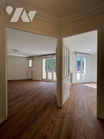 GRENOBLE ILE VERTE : Rue Charreton