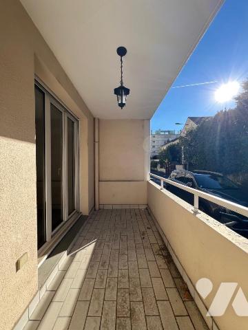 GRENOBLE ILE VERTE : Rue Charreton