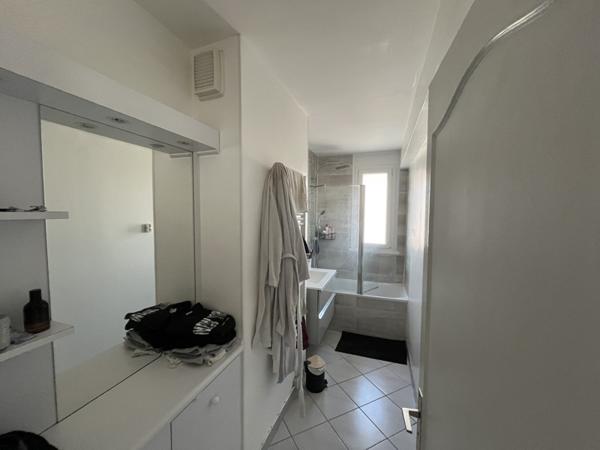 Appartement à vendre |  Saint-Priest |  4 pièces | 71 m²