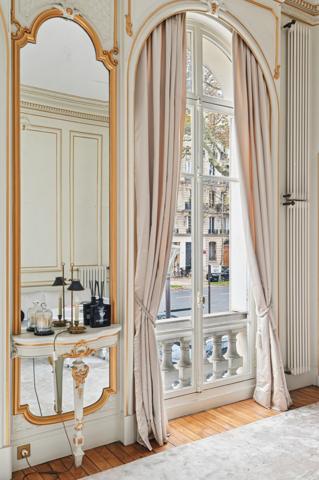Vente Hôtel particulier Paris 7 16 Pièces 718 m²