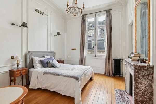 Vente Hôtel particulier Paris 7 16 Pièces 718 m²