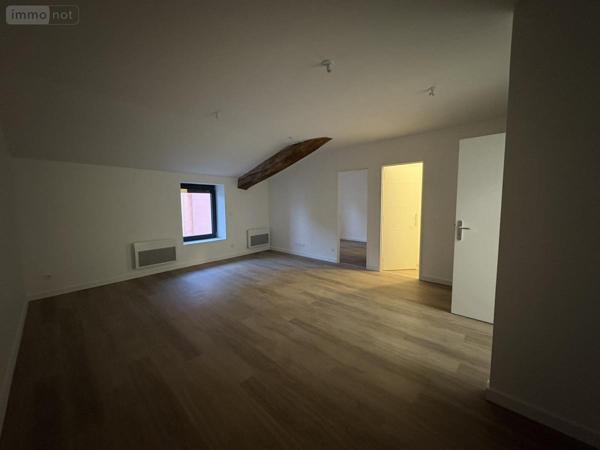 Appartement à louer à Lagnieu dans l'Ain (01150), ref : 01037-L97