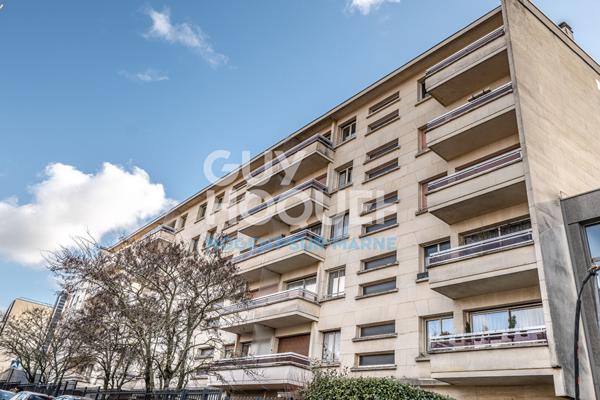 2 Balcon / Ascenseur / Parking