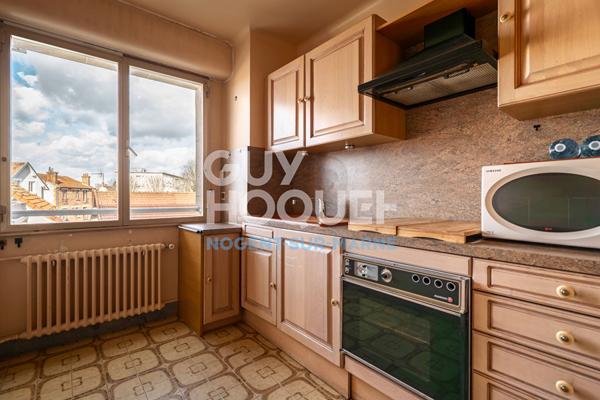 2 Balcon / Ascenseur / Parking