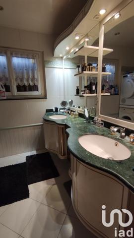 Maison traditionnelle 5 pièces de 125 m² à AY (51160)