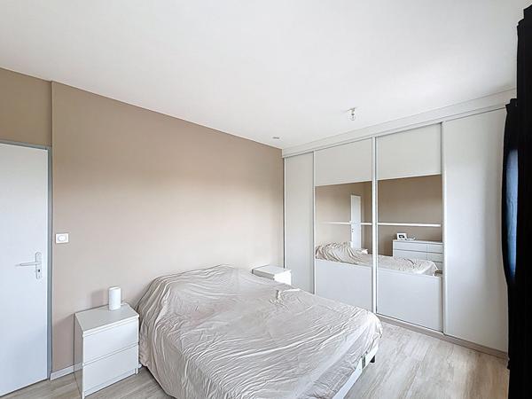 Maison contemporaine de 190 m² sur 1100 m² de terrain avec piscine et haute performance énergétique