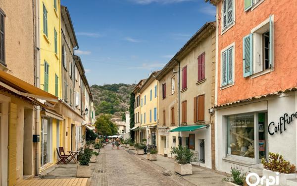Maison à vendre    4 pièces •  La Garde-Freinet