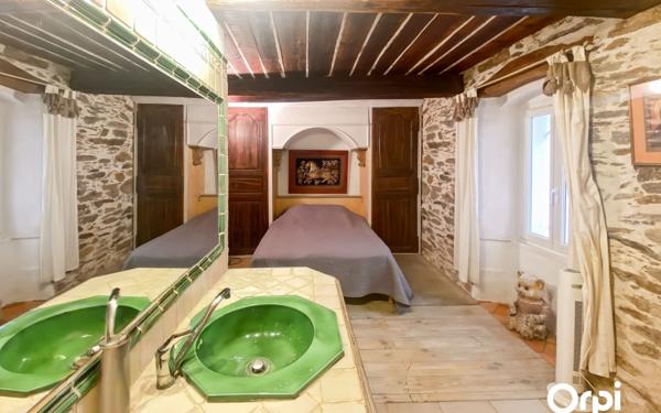 Maison à vendre    4 pièces •  La Garde-Freinet