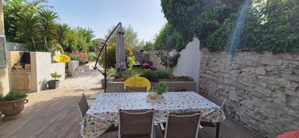 Maison familiale 6 pièces avec jardin, piscine et dépendance Cournonterral