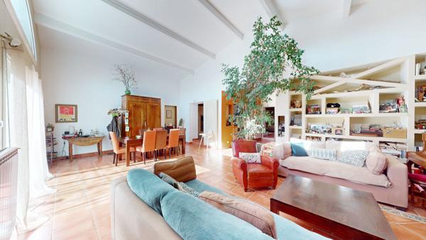 Maison familiale 6 pièces avec jardin, piscine et dépendance Cournonterral